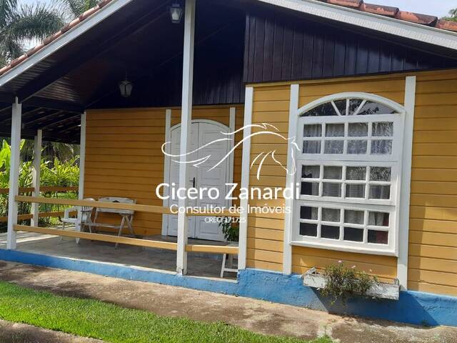 #16 - Casa para Venda em Mairinque - SP - 2