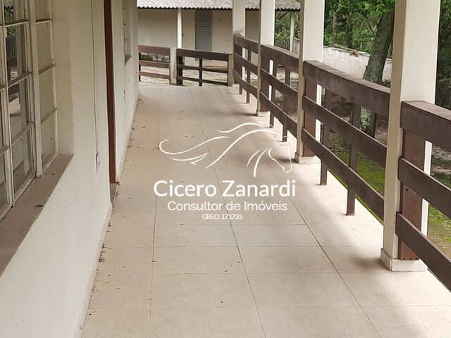Casa para Venda em Mairinque - 4