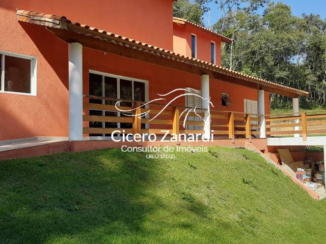 Casa para Venda em Mairinque - 4
